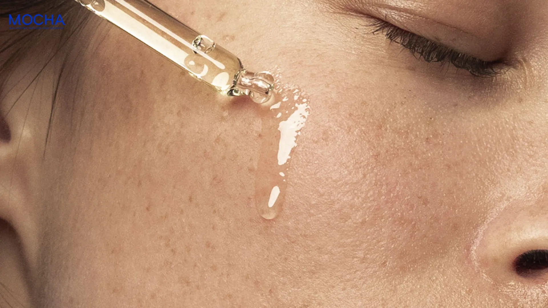 Retinol Mix: Công thức độc quyền kết hợp Retinol và 2 sức mạnh cốt lõi