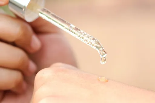 TOP NHỮNG LOẠI SERUM CẢI THIỆN THÂM SẠM NÁM HIỆU QUẢ