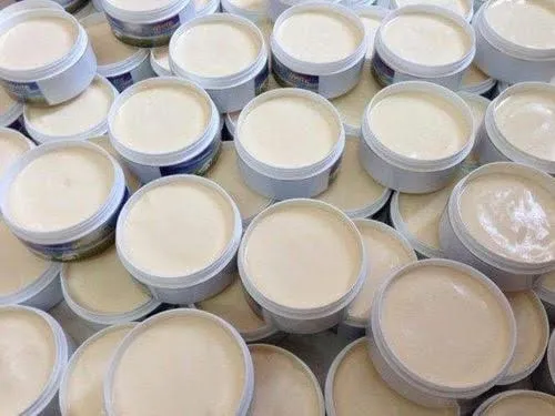 NHỮNG THÀNH PHẦN LÀM MỜ THÂM SẠM TỐT CHO DA NHẠY CẢM, DA SAU KEM TRỘN