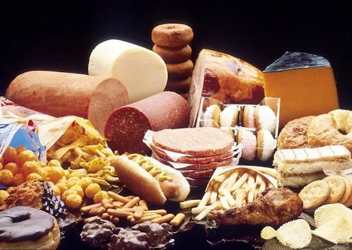 NHỮNG THÓI QUEN SINH HOẠT CÓ THỂ GÂY SẠM NÁM NẶNG HƠN